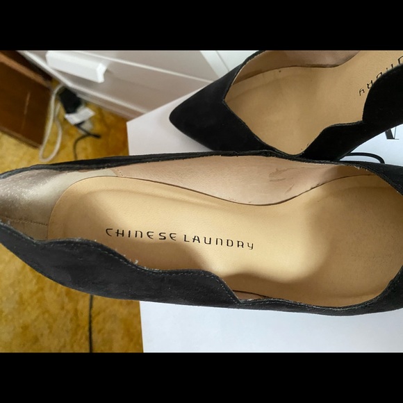 Black Suede Chinese Laundry Heels - Picture 3 of 4